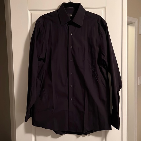 Calvin Klein Dark Purple Dress Shirt (15.5 & 34/35) - Picture 1 of 5
